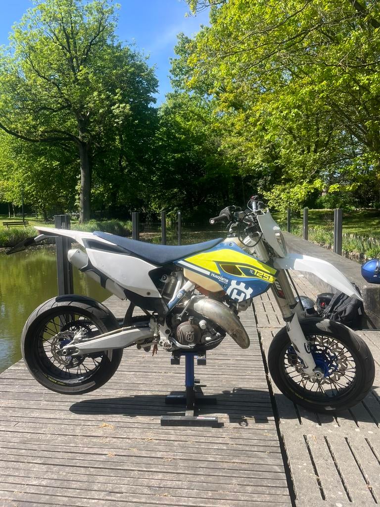 Husqvarna 125 TE 2t, Ophalen, Zo goed als nieuw