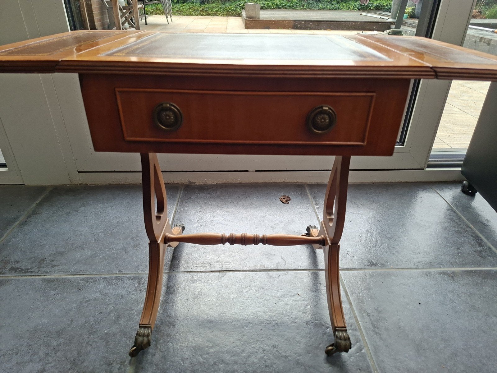 klein tafeltje, Ophalen, Minder dan 45 cm, Gebruikt, 55 tot 75 cm