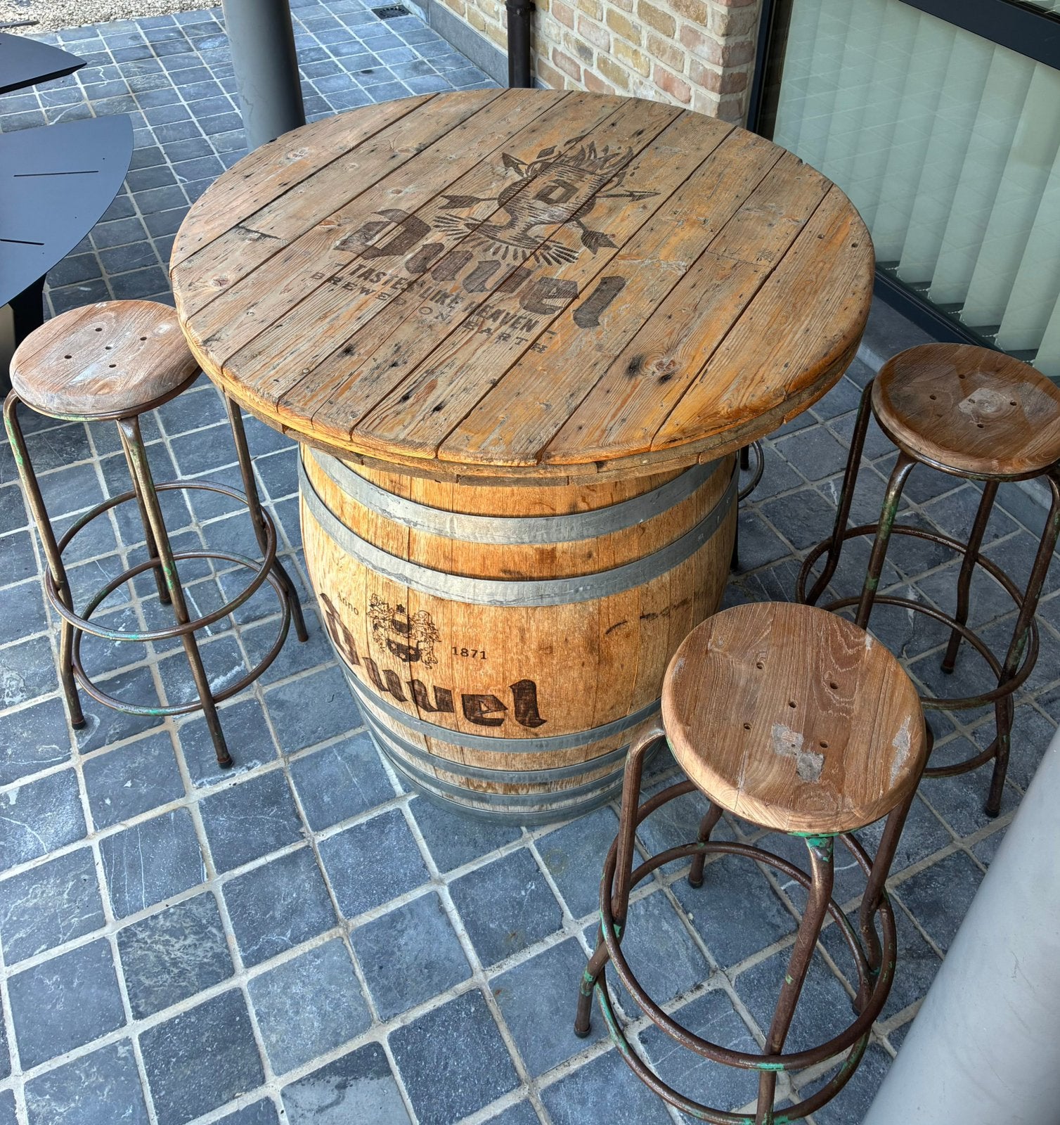 Table et tabourets à vendre, Enlèvement, Comme neuf