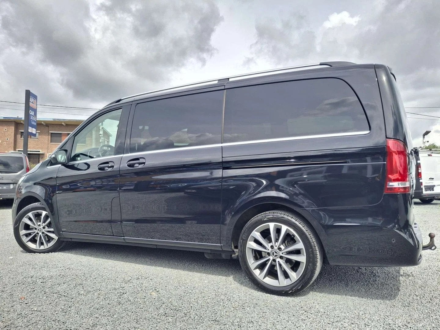 Mercedes-Benz V-Class 300 5 places (bj 2021), Auto's, Automaat, 174 kW, Gebruikt, Zwart