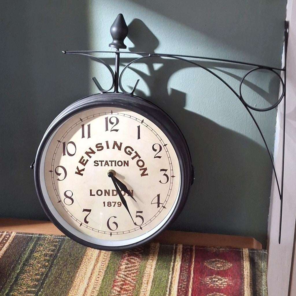 Horloge de gare., Enlèvement