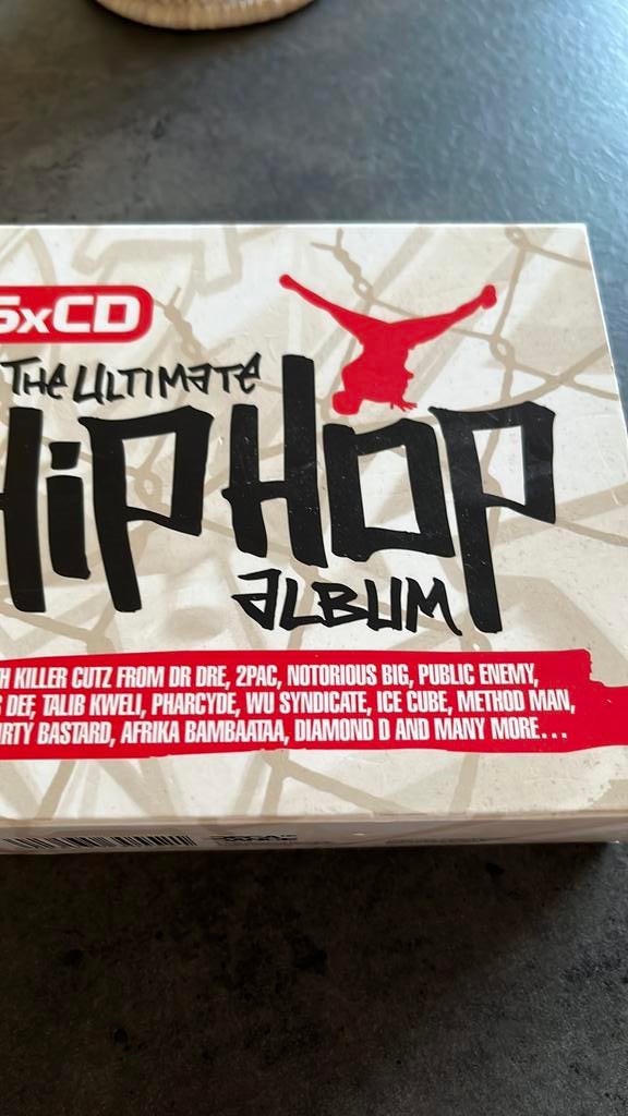The Ultimate Hip Hop Album (6CD), Enlèvement ou Envoi, Comme neuf