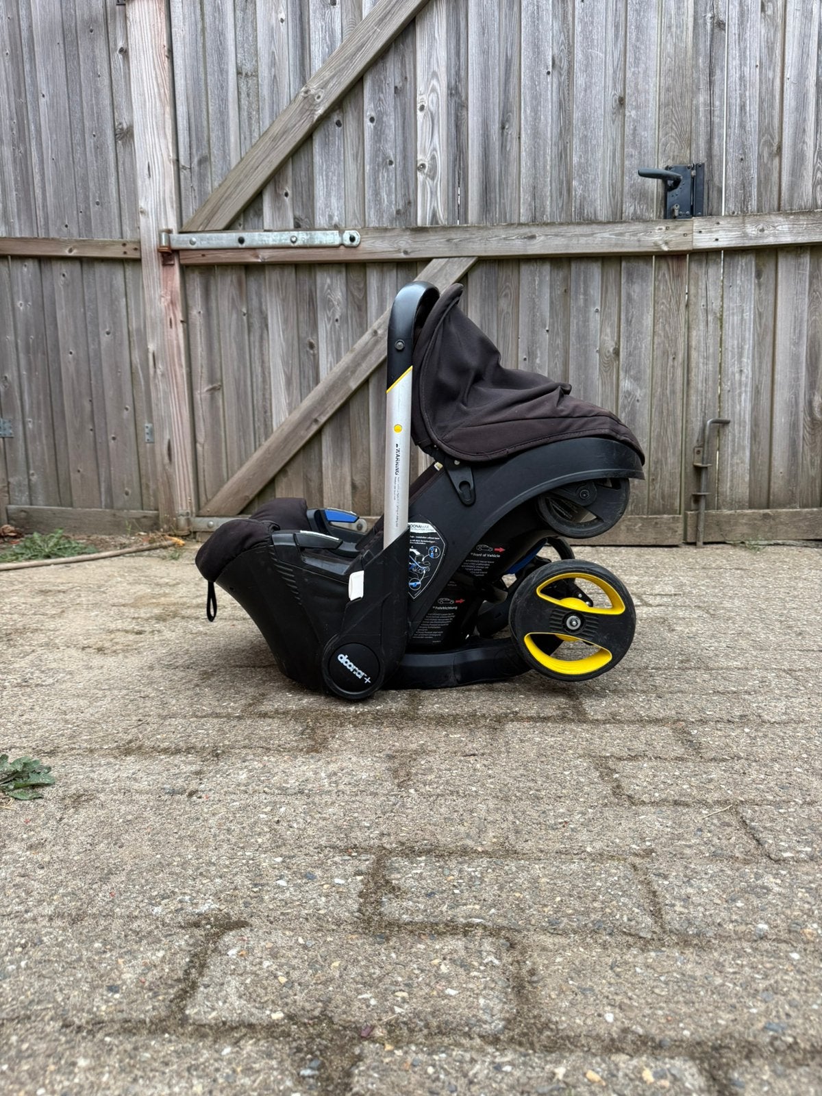 Doona + 2 in 1 incl isofix basis, Kinderen en Baby's, Buggy's, Ophalen, Gebruikt