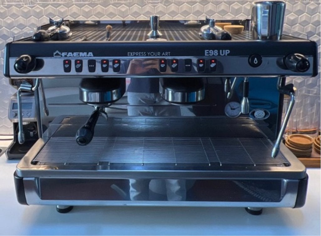 Espressomachine Faema E98 UP  2 groep, Elektronische apparatuur, Koffiezetapparaten, Espresso apparaat, Niet ingevuld, Ophalen of Verzenden