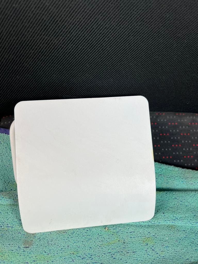 Wc papierhouder en handdoek wit, Ophalen, Zo goed als nieuw