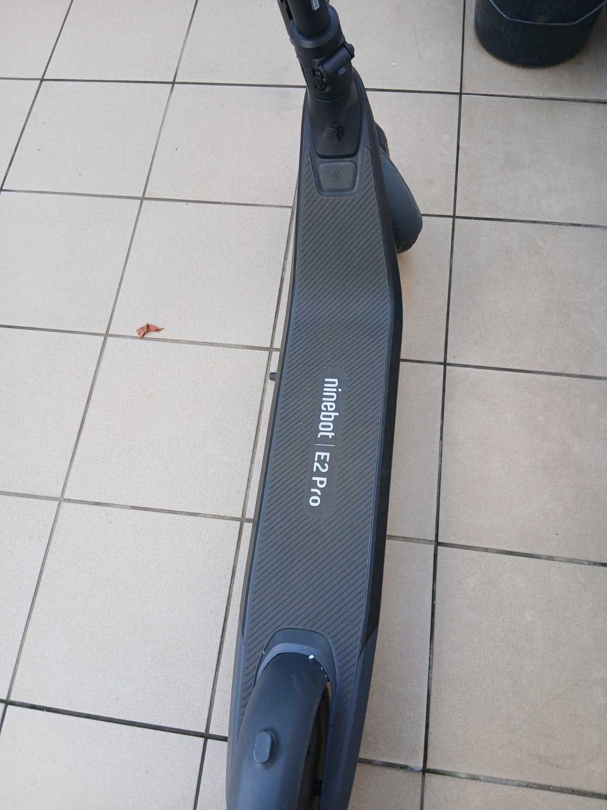trotinette  ninebot E2PRO, Vélos & Vélomoteurs, Trottinettes, Enlèvement, Neuf, Step électrique (E-scooter)