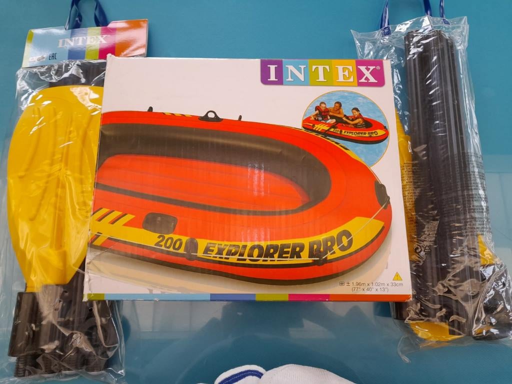 Bateaux gonflable intex avec paires de rames., Enlèvement