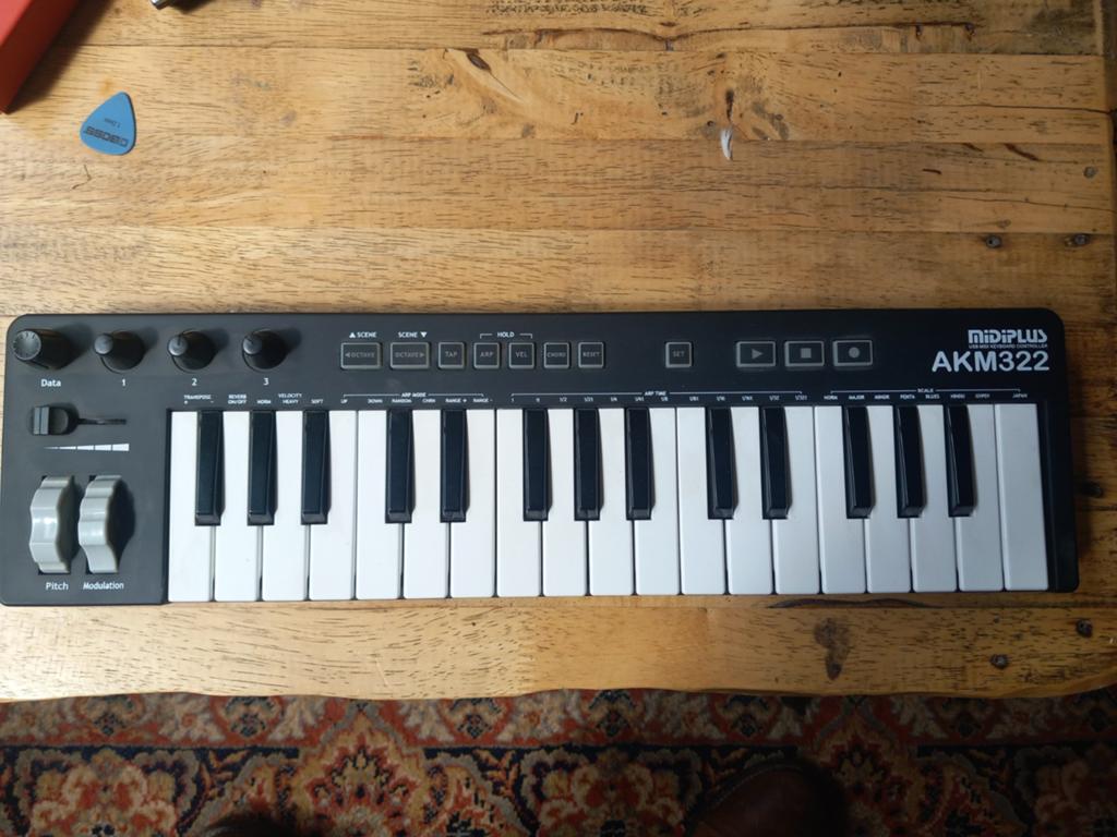 USB Midi keyboard, Muziek en Instrumenten, Midi-apparatuur, Ophalen