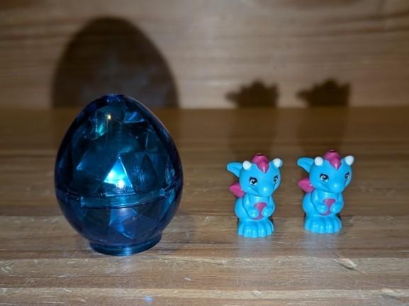 lego figurines - un œuf de cristal et deux dragons, Enlèvement, Comme neuf, Lego