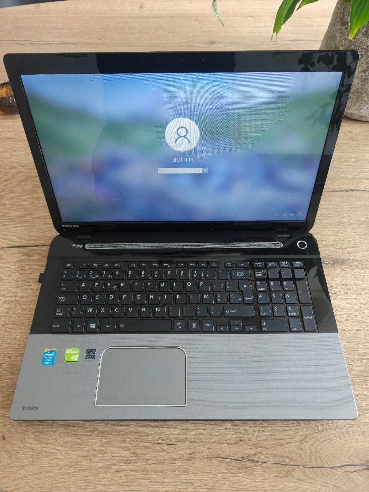 Toshiba Satellite Intel Core i7 pour Windows 10, Informatique & Logiciels, Enlèvement