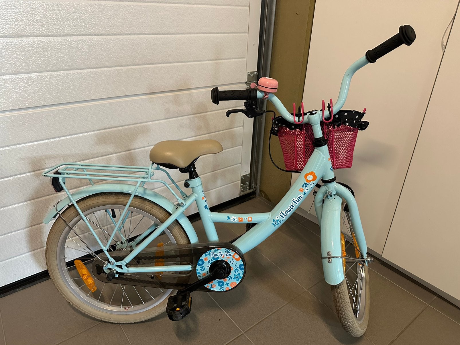 Meisjesfiets 18 inch, Ophalen, Zo goed als nieuw