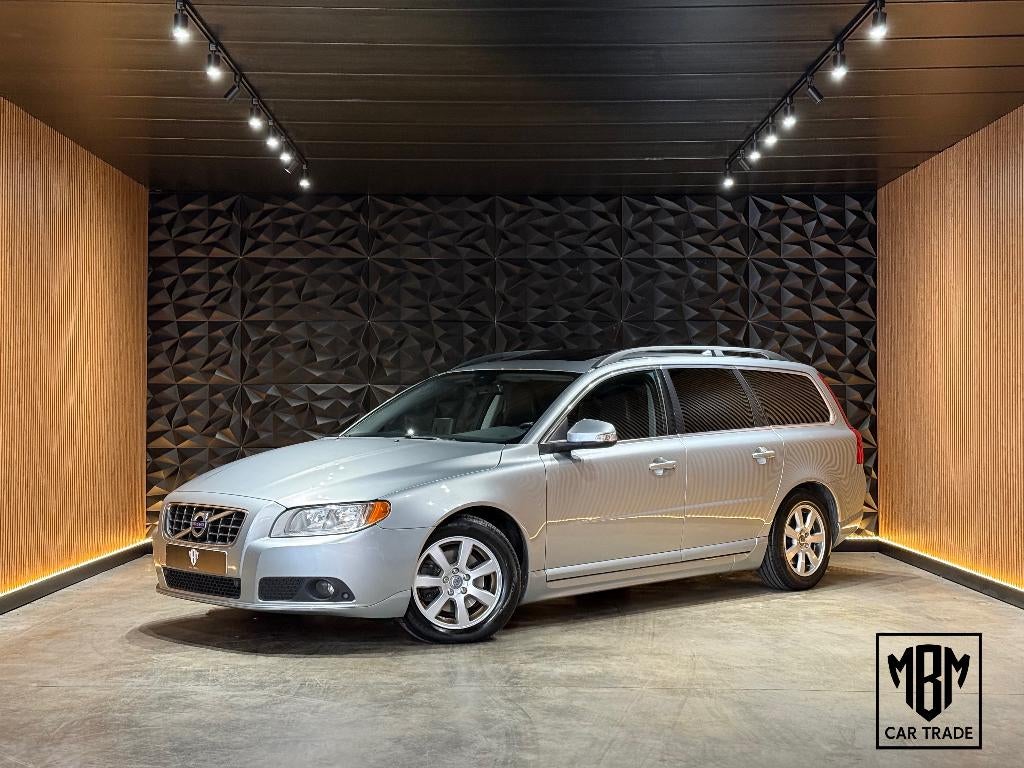 ✅ Volvo V70 1.6 D GARANTIE Open Dak Leer Navi Trekh Parksens, Auto's, Volvo, Voorwielaandrijving, Euro 5, Zwart, 4 cilinders