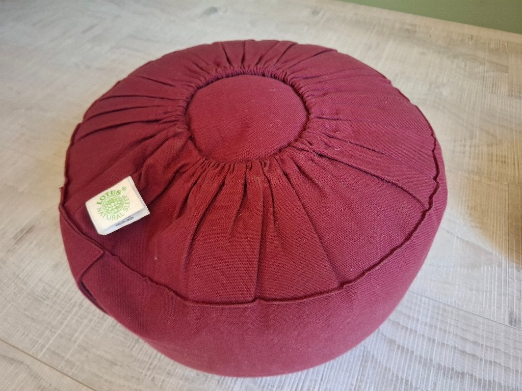 Lotus Natural Sleep meditatiekussen (zafu) – bordeauxrood, Ophalen, Gebruikt