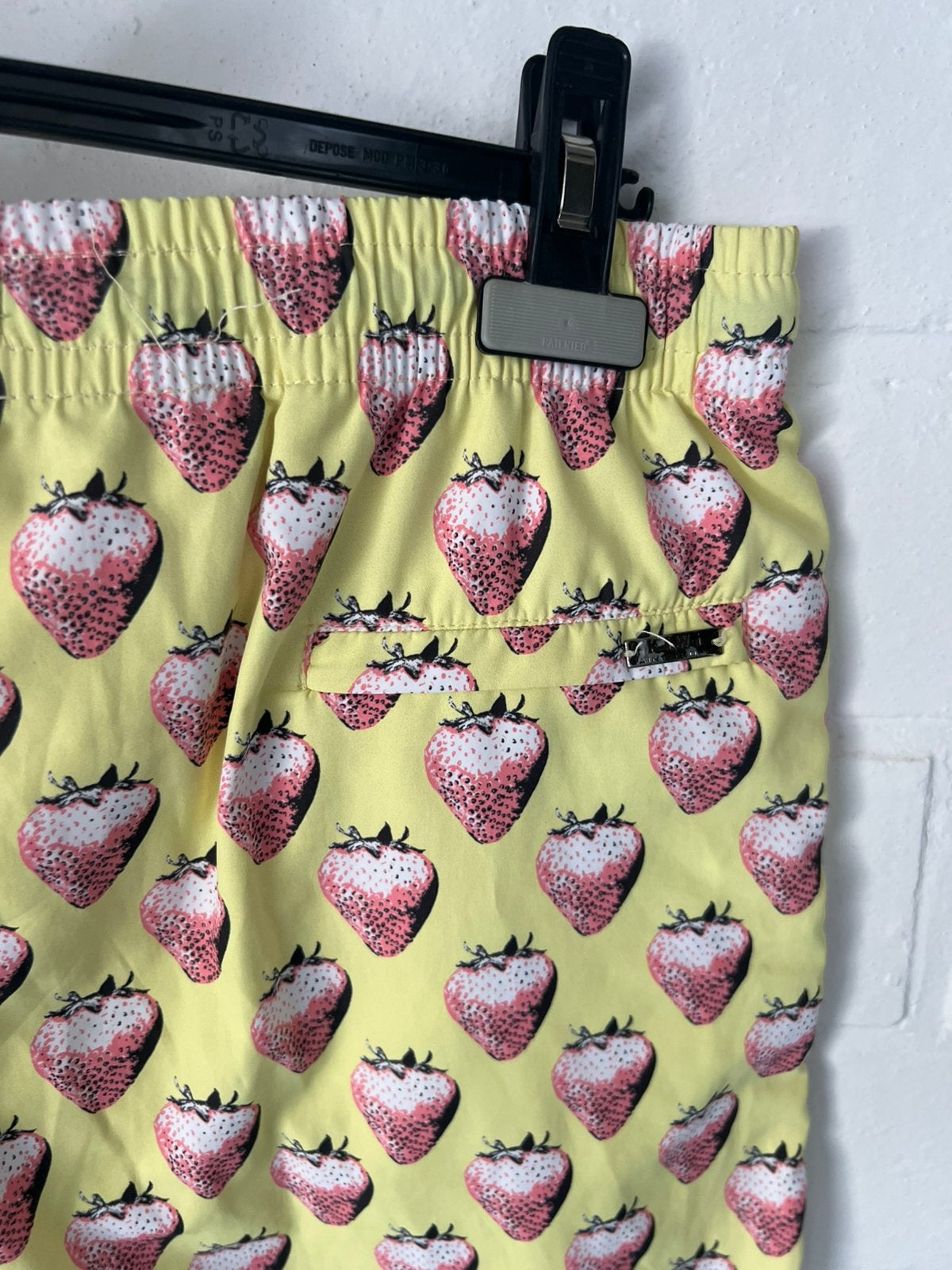 Kiwi zwemshort , bijna  nieuw medium, zachte stof, Ophalen of Verzenden, Zo goed als nieuw