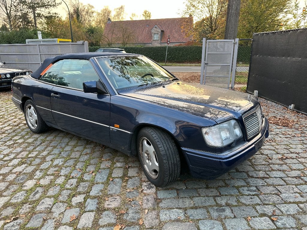 Mercedes cabrio project, Auto's, 100 kW, 1998 cc, Achterwielaandrijving, 4 cilinders