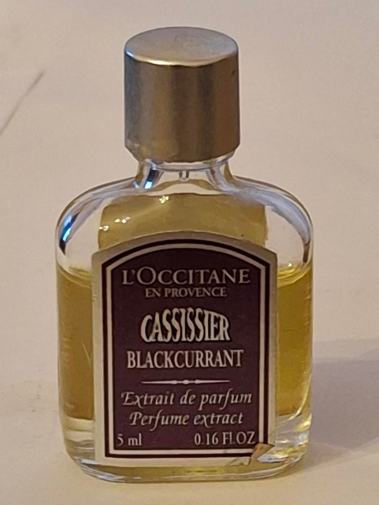 Blackcurrant, un extrait de parfum de la marque L'Occitane e, Enlèvement ou Envoi