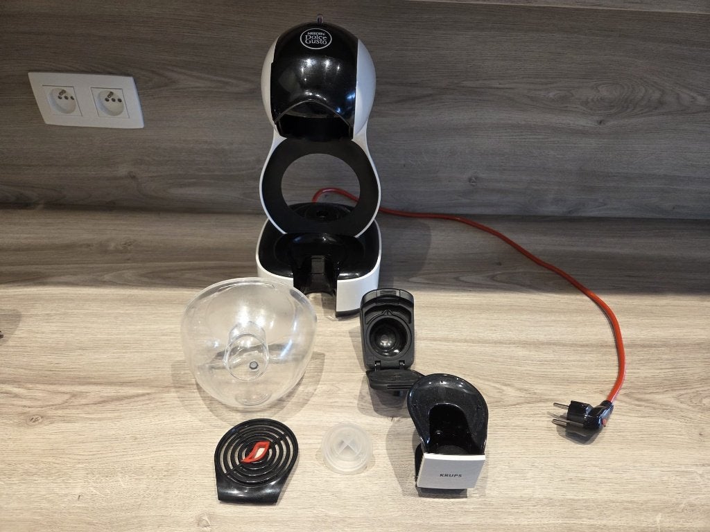 Nescafé Dolce Gusto, Elektronische apparatuur, Koffiezetapparaten, Ophalen, Gebruikt, Koffiemachine, 2 tot 4 kopjes