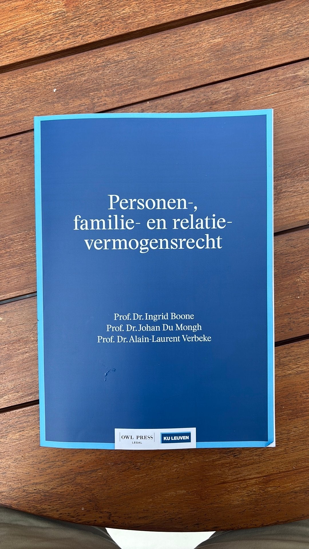 Personen familie en relatie vermogensrecht Hogent, Ophalen, Zo goed als nieuw