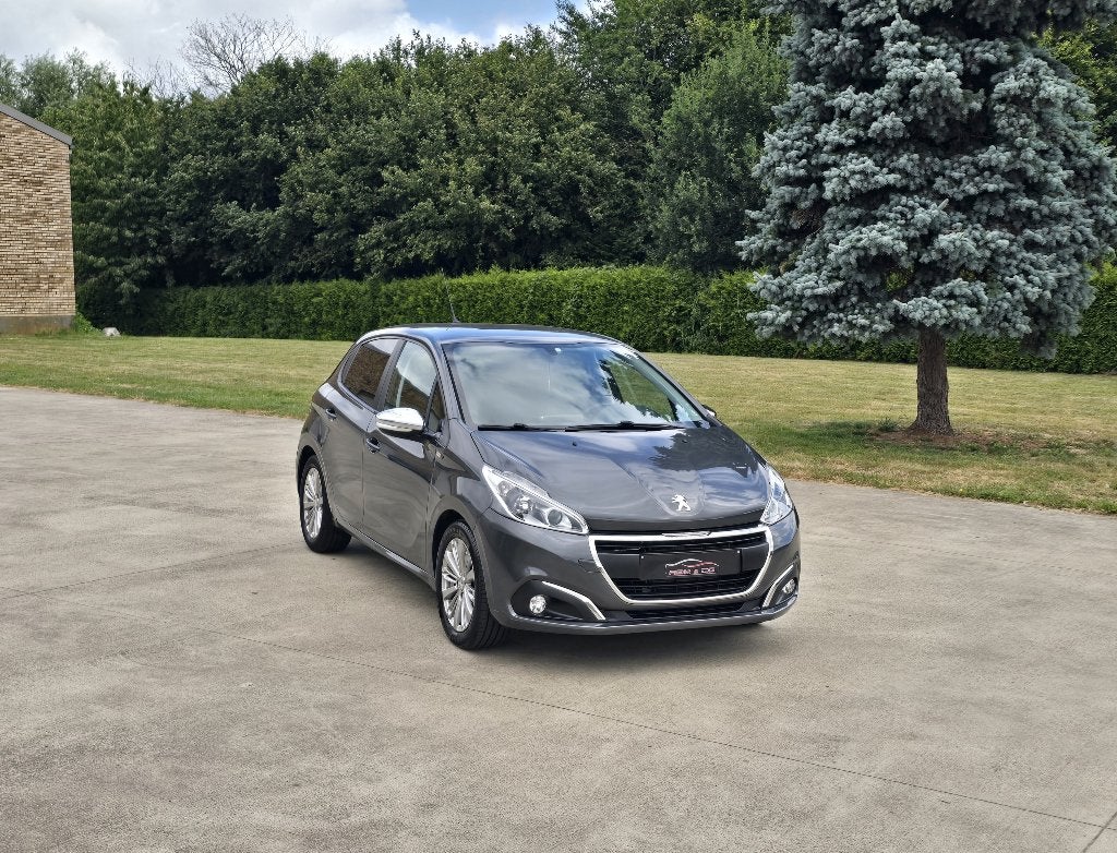 Peugeot 208 Style 1.2i Ess. ** Navi - LED - Airco ** GAR 12M, Auto's, Voorwielaandrijving, Stof, 1199 cc, 3 cilinders