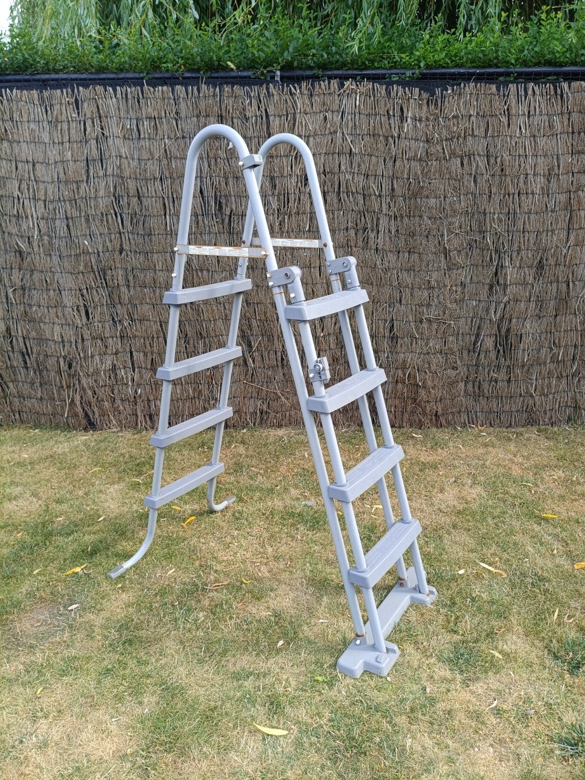 zwembadladder, Ophalen