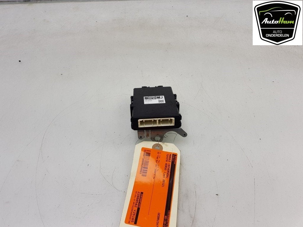 COMPUTER DIVERSEN Toyota Verso (|896900F020|), Gebruikt, Kundenbetreuung@toyota.de, Toyota, Toyota-Allee 2
50858  Köln, DE