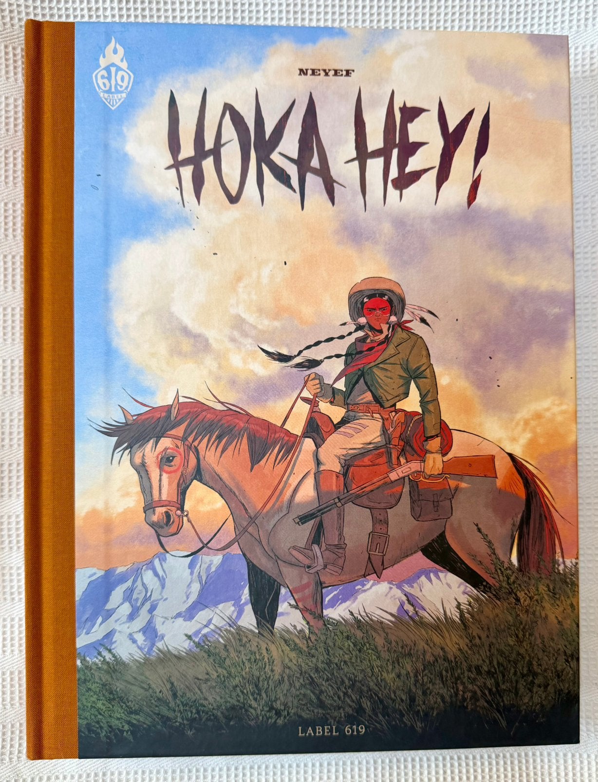 Hoka Hey!, Ophalen of Verzenden, Zo goed als nieuw