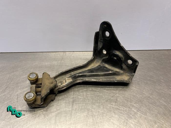 Roulette porte coulissante droite d'un Peugeot Expert (Exper, -, 3 mois de garantie, Utilisé, -