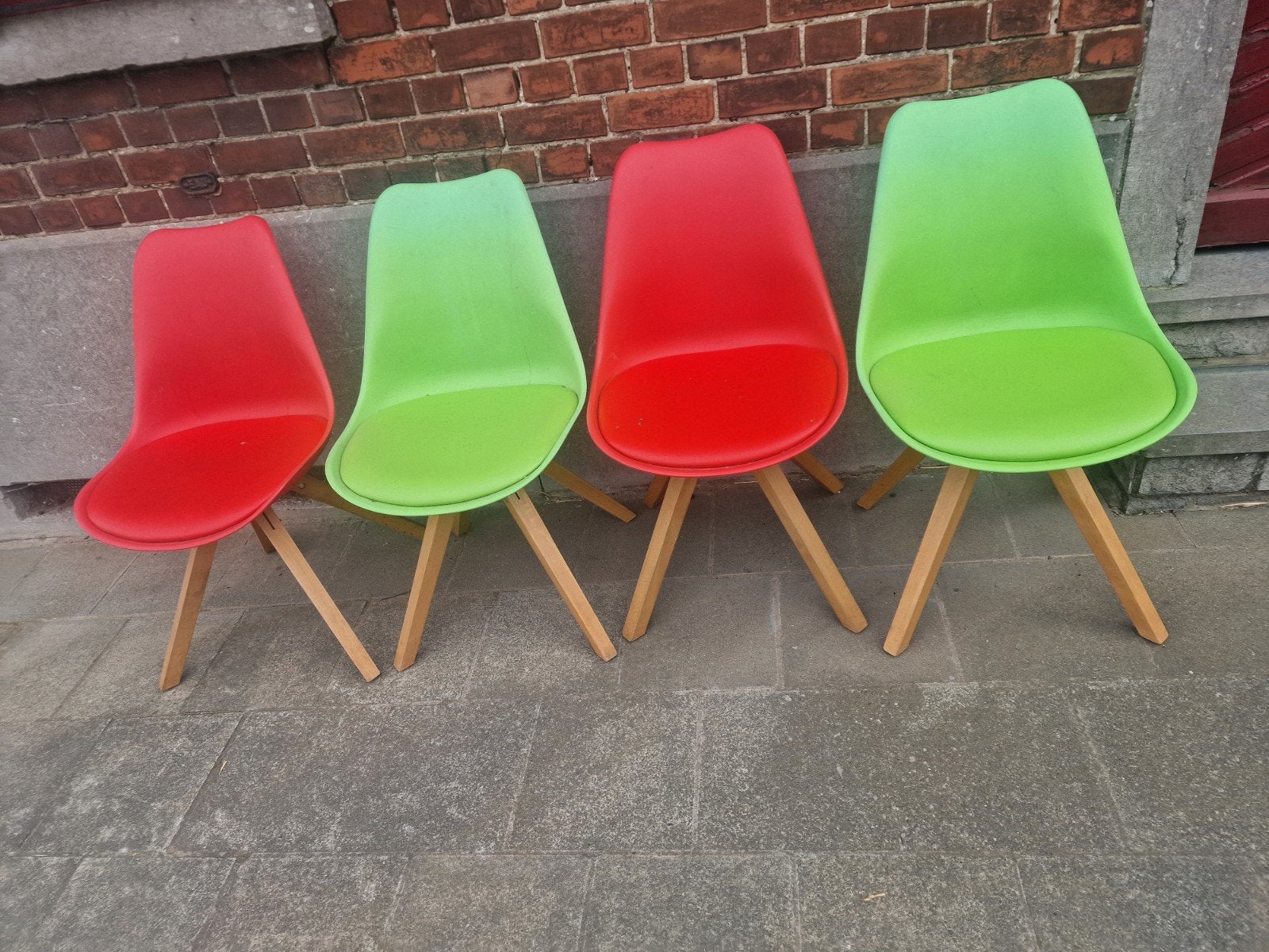 4 chaises scandinave peuvent encore être utilisé, Maison & Meubles, Chaises, Enlèvement, Utilisé, Scandinave, Quatre