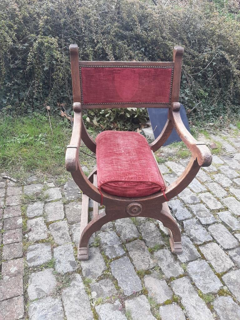 Ancien fauteuil style Dagobert, Antiquités & Art, Enlèvement
