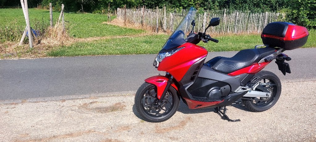 Moto, Motoren, Motoren | Honda, Particulier, Scooter, 2 cilinders, ABS, Handvatverwarming, Automaat, Occasion, Ophalen