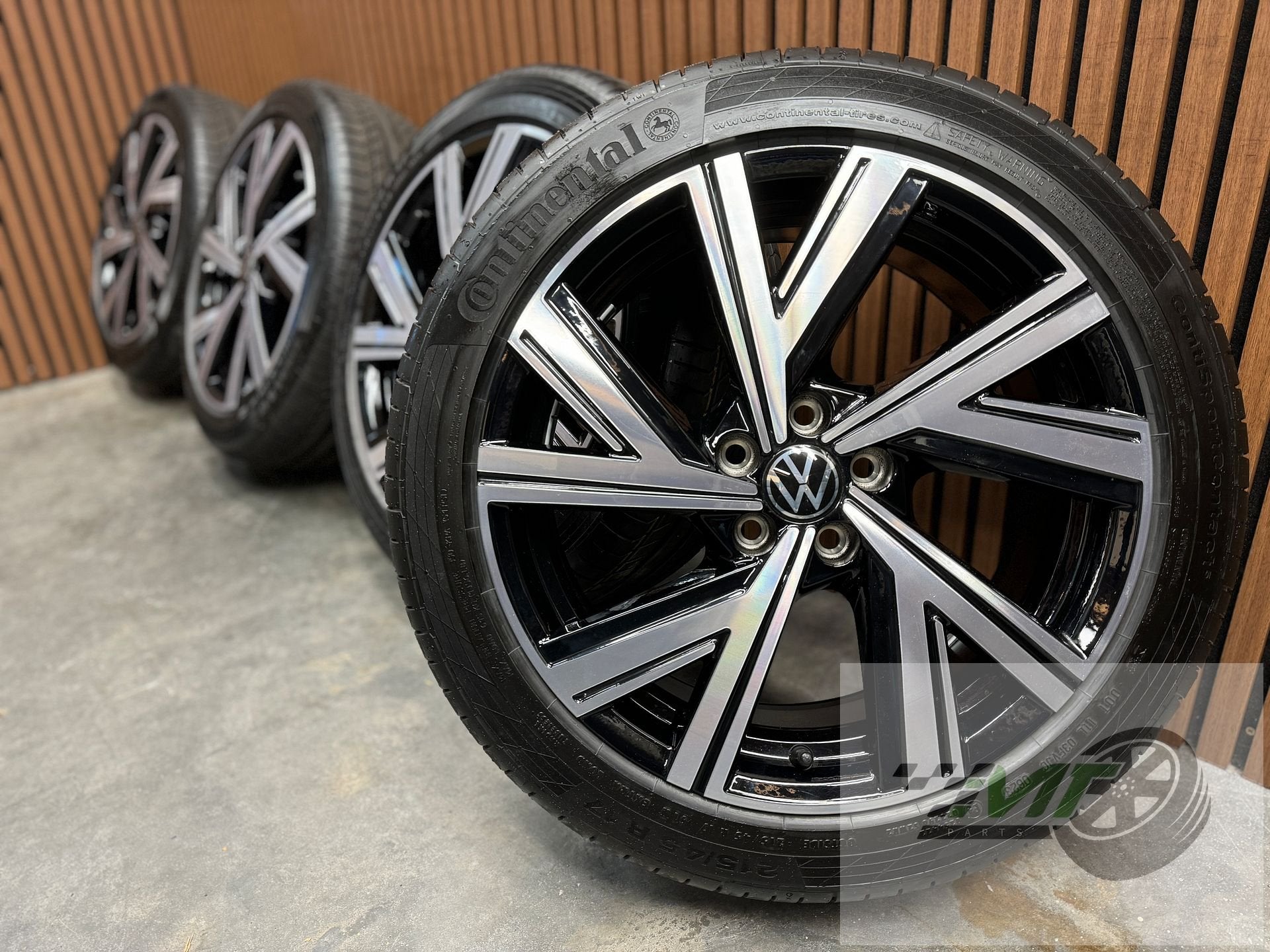 17" Vw Polo R-Line BERGAMO 5x100 2G0601025AP OEM, Auto-onderdelen, Banden en Velgen, Banden en Velgen, Zomerbanden, 17 inch, 215 mm