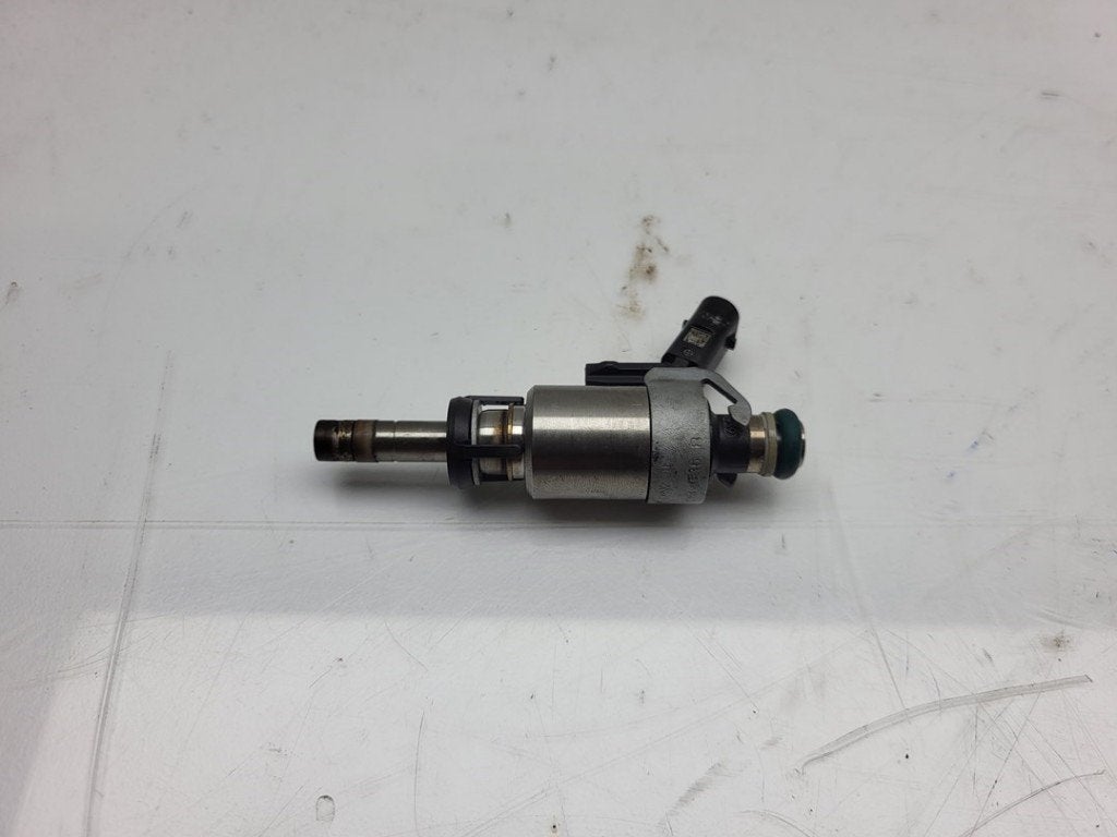 INJECTEUR Volkswagen Polo VI (AW1) (01-2017/08-2021), Utilisé, Volkswagen
