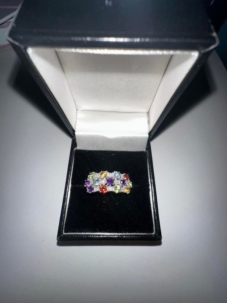 Diamant De eeuwige ring van goud en diamanten., Verzenden, Zo goed als nieuw, Met edelsteen, Dame