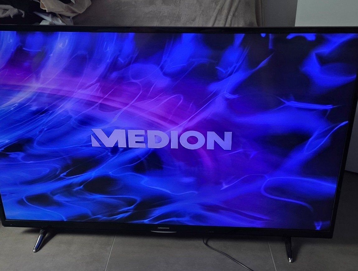 Te koop medion tv, Audio, Tv en Foto, Ophalen, LED