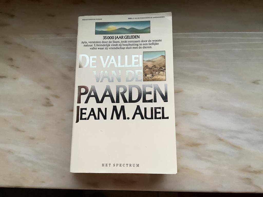 De Vallei Van De  Paarden. Jean M. Auel., Boeken, Ophalen of Verzenden, Zo goed als nieuw