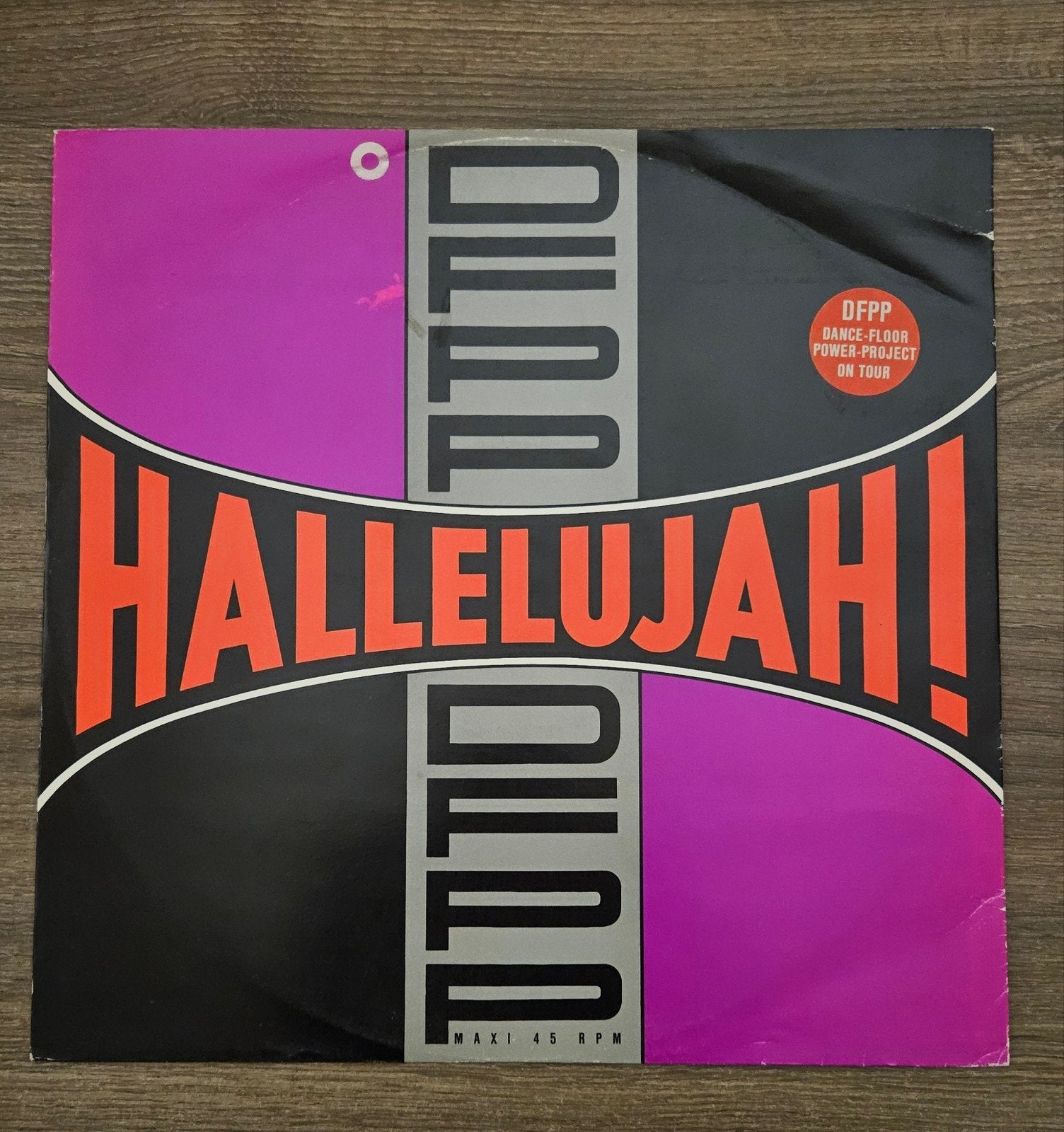 DFPP Hallelujah!, Ophalen