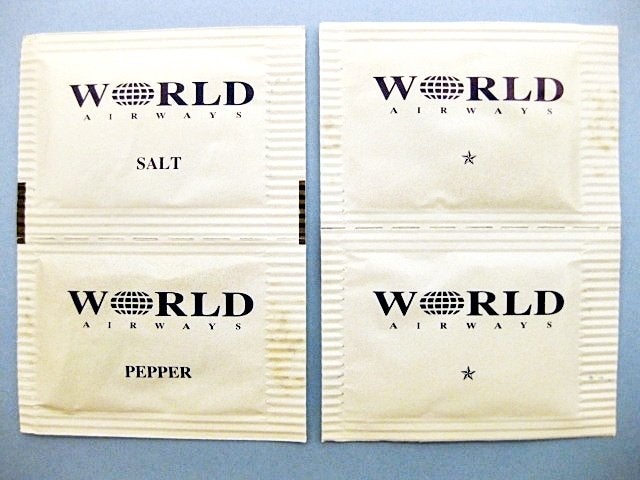deux sacs en papier pour salière et poivrière World Airways, Enlèvement ou Envoi, Neuf, Autres types