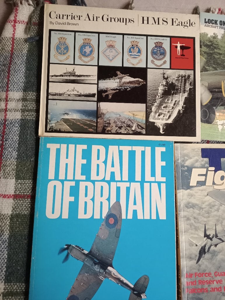Boeken over vliegtuigen/oorlog, Ophalen of Verzenden, Gelezen