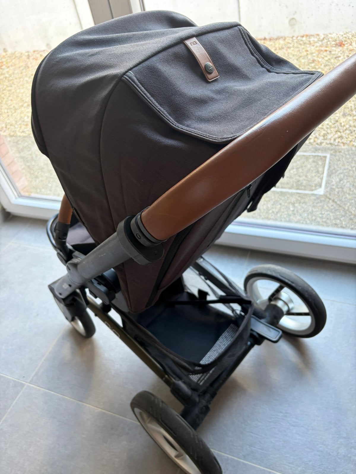 Buggy Mutsy Nio, Enfants & Bébés, Enlèvement, Comme neuf, Mutsy
