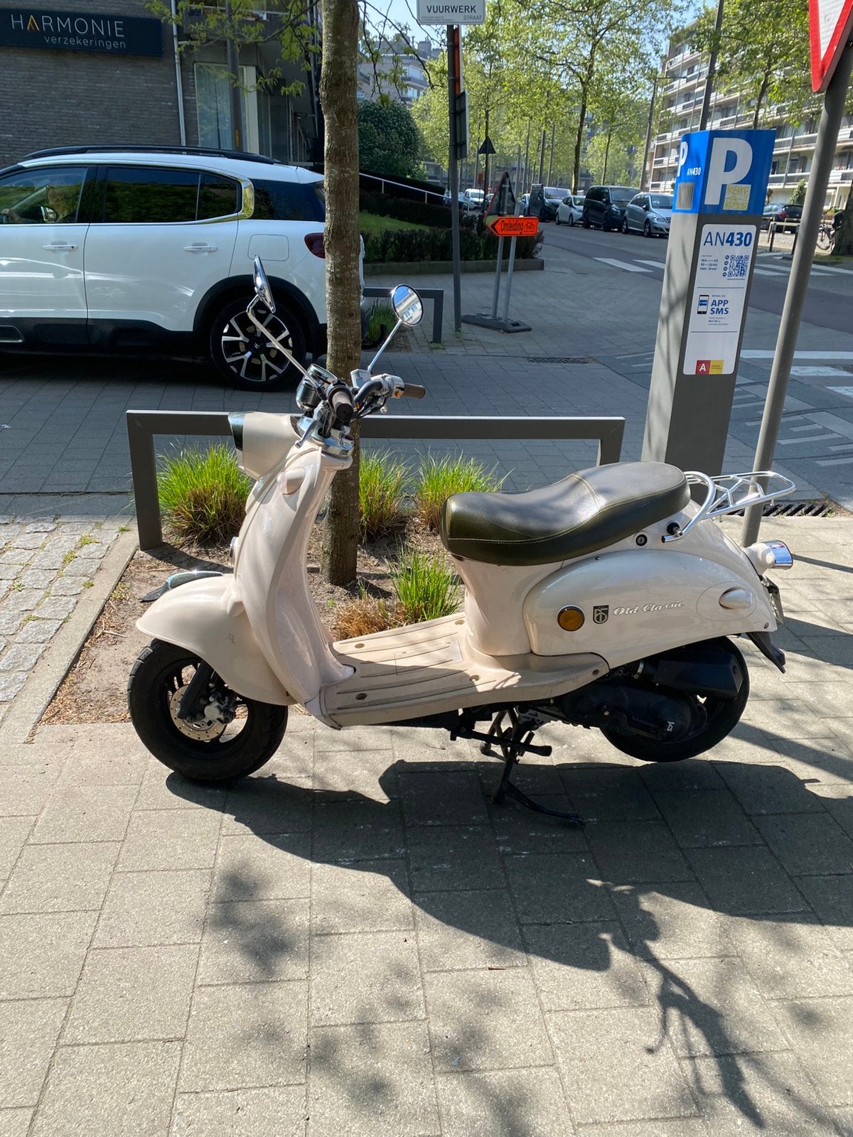 Ik verkoop mij brommer B klasse altijd rijdt goed, Vélos & Vélomoteurs, Pièces de cyclomoteur | Scooters, Enlèvement, Comme neuf