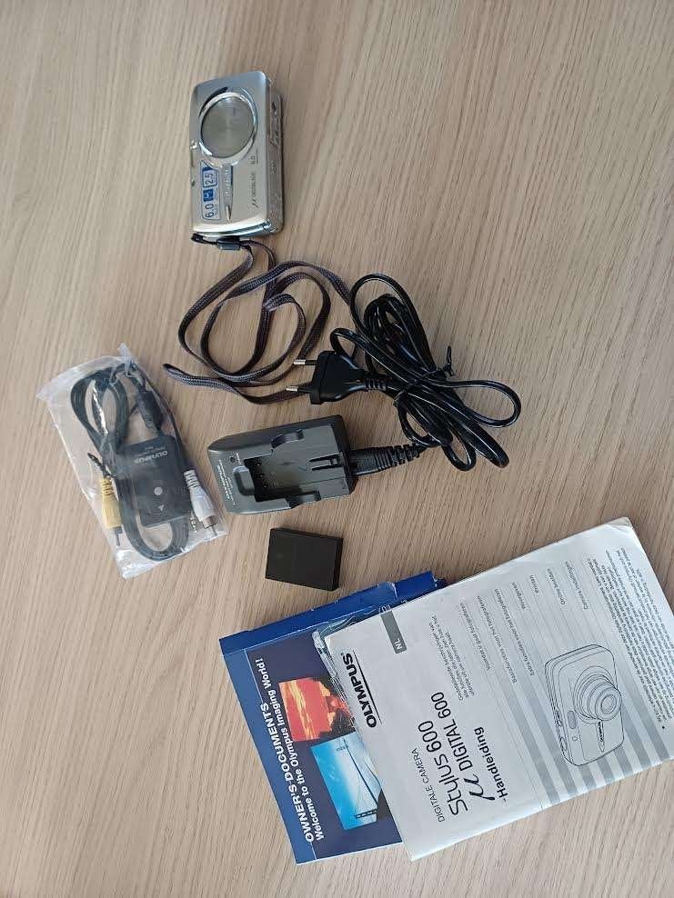 Olympus  degital camera, Ophalen, Accu, Overige typen, Zo goed als nieuw