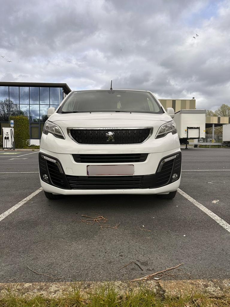 Je vend peugeot expert, Auto's, Bestelwagens en Lichte vracht, Bedrijf, ABS, Achteruitrijcamera, Adaptieve lichten, Adaptive Cruise Control