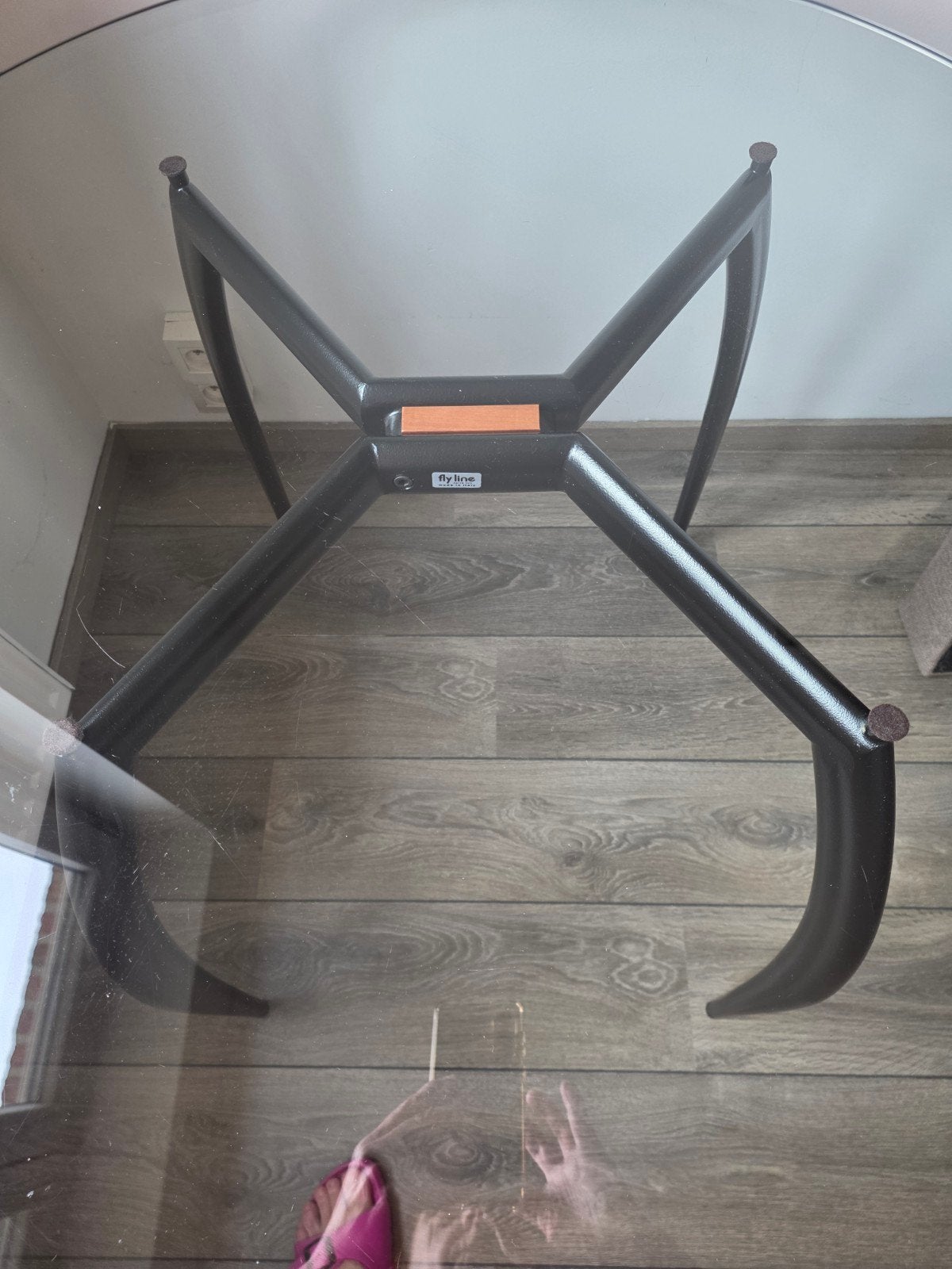 Table ronde avec plateau en verre., Voor alle stijlen ., Rond, Comme neuf, Enlèvement