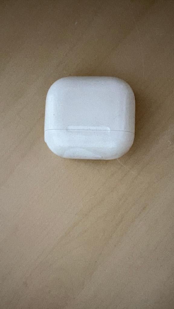 AirPods 4 ( endommagé ) ( voir description ), Enlèvement, Utilisé