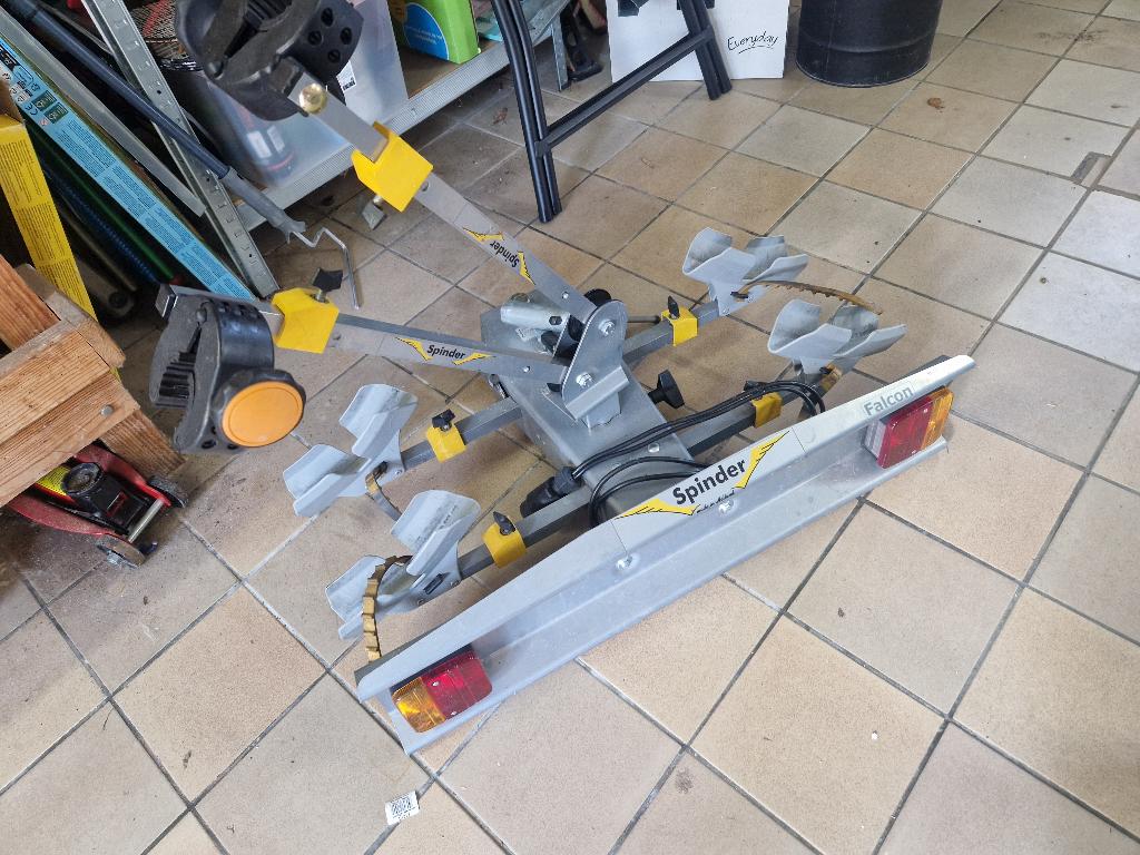Fietsendrager, Auto diversen, Fietsendragers, Ophalen, 2 fietsen, Gebruikt, Trekhaakdrager