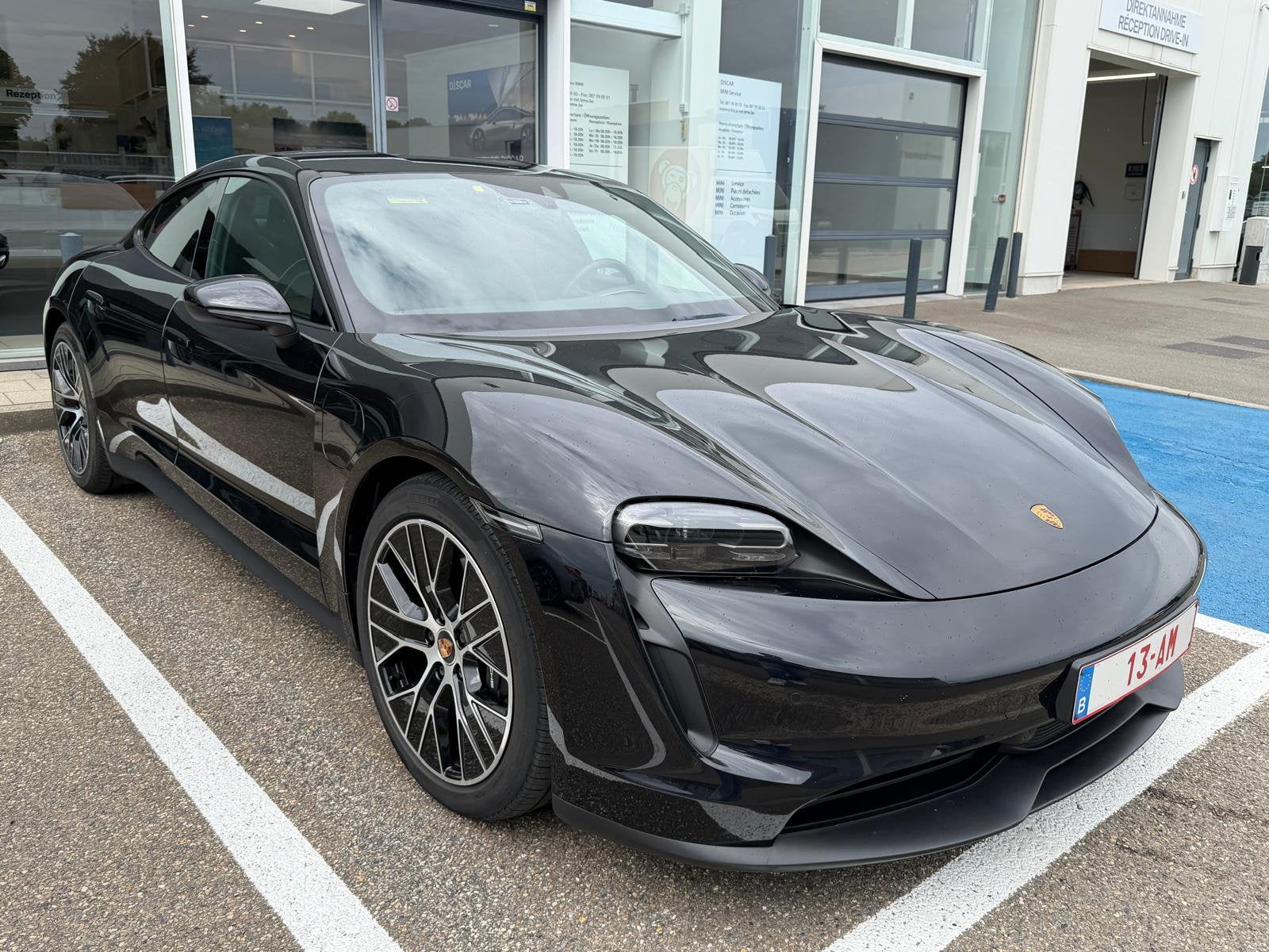 Mooie Porsche Taycan
