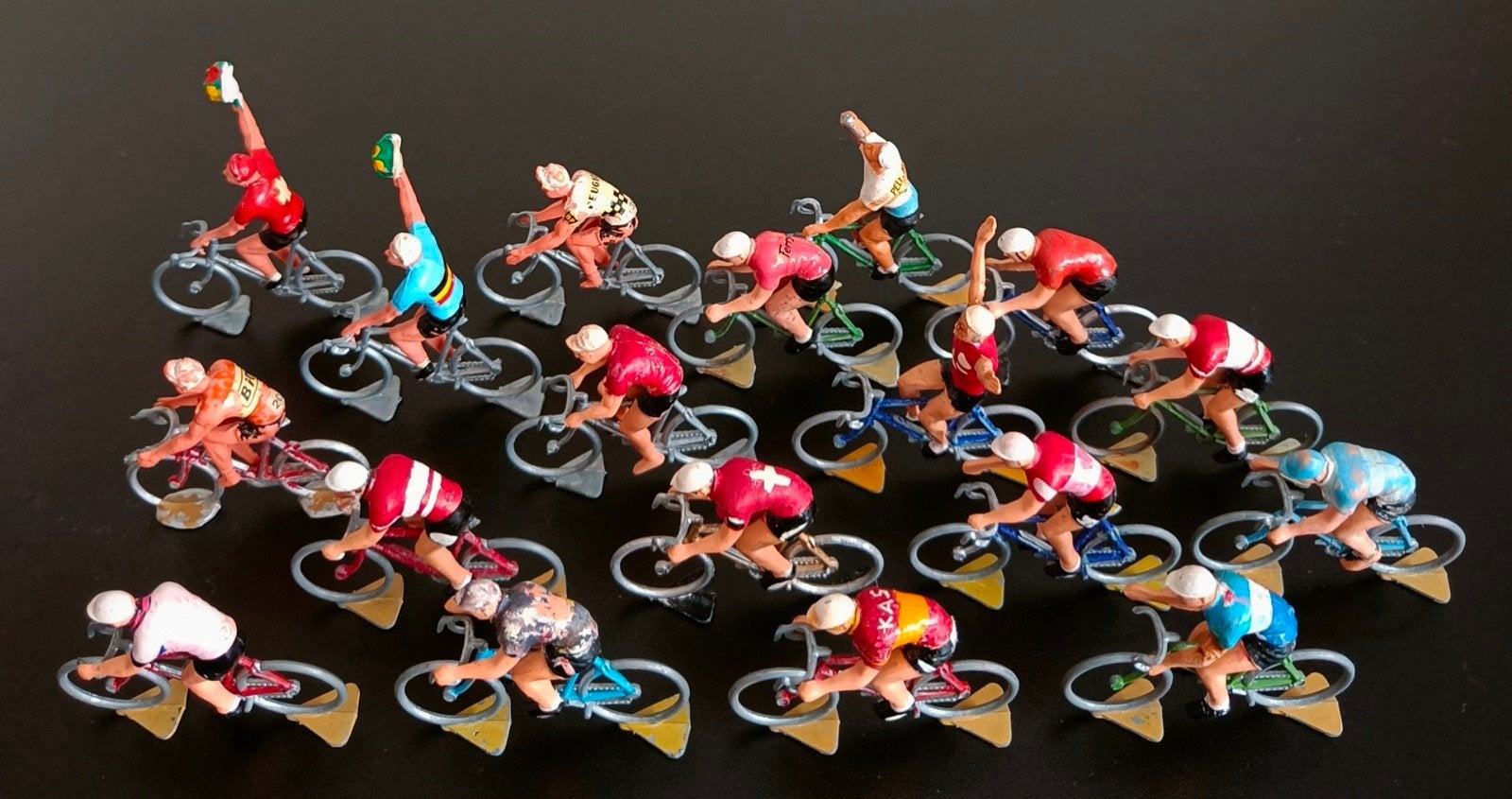 Petits cyclistes/conducteurs anciens., Enlèvement ou Envoi