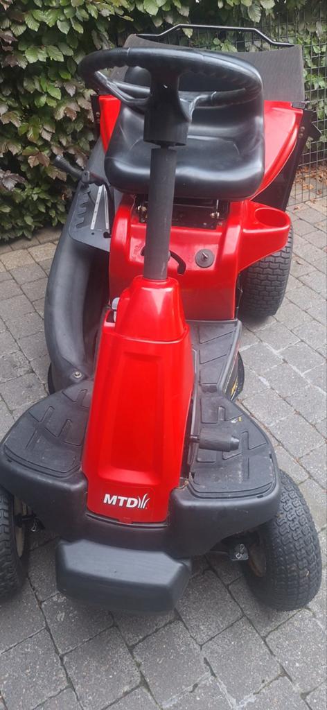 Zitmaaier MTD minirider60Rd, Ophalen, Opvangbak