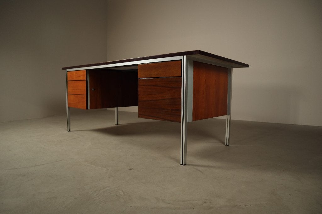 Bureau exécutif par ORA Acciaio, Italie, années 1970, Vintage, Enlèvement, Utilisé