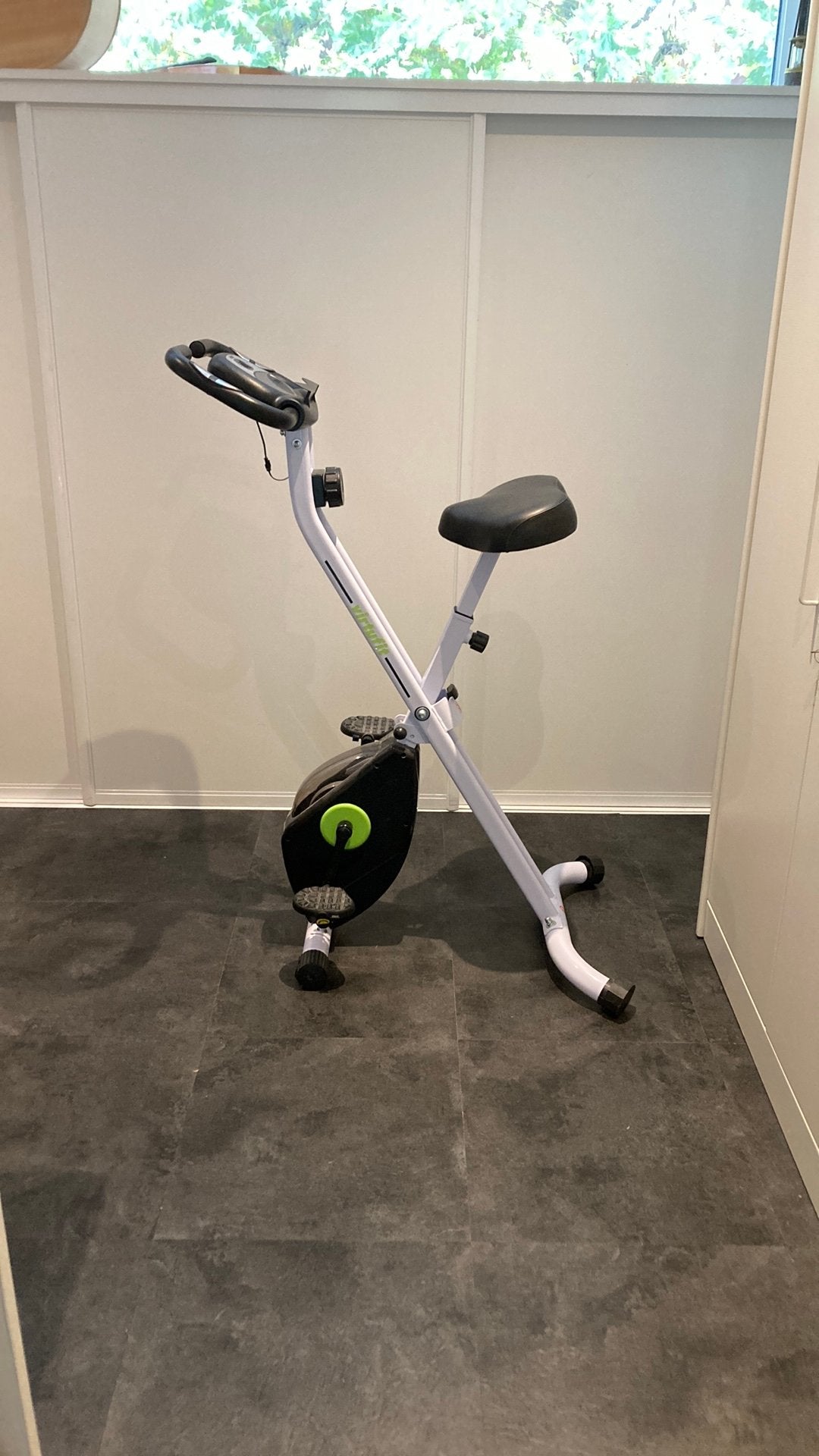Virtufit opvouwbare hometrainer, Sport en Fitness, Ophalen, Zo goed als nieuw, Hometrainer